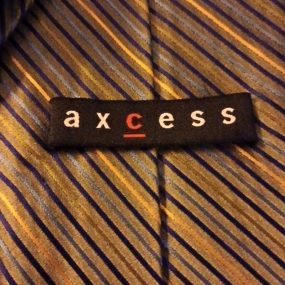 Axcess Striped Silk Necktie - Picture 3 of 6